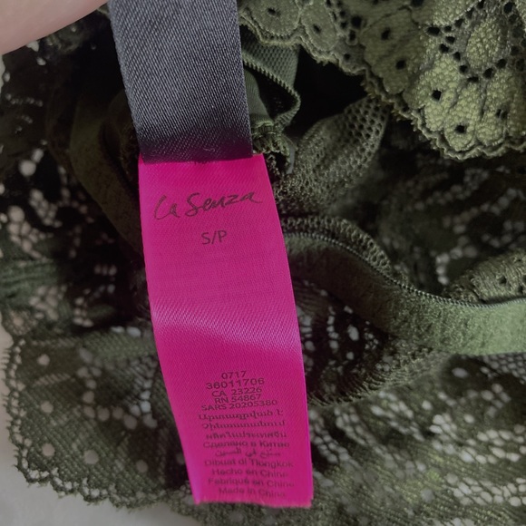 🛍️BOGO🛍️ 2️⃣ LaSENZA Bra’s! Size Small. - Picture 4 of 8